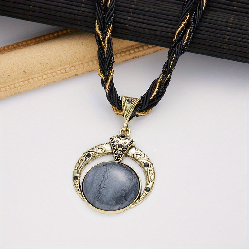Bohemian necklace with pendant