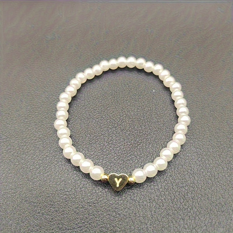 Chic bracelet with A-Z initial and heart
