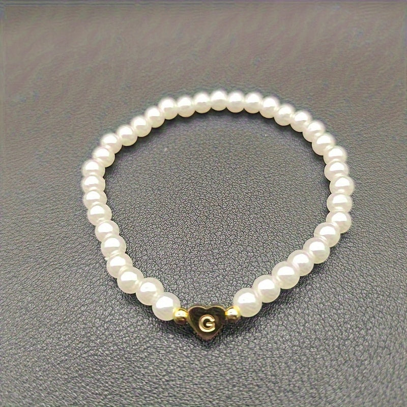 Chic bracelet with A-Z initial and heart