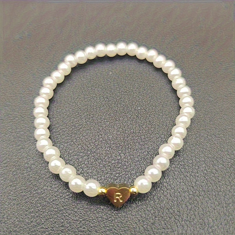 Chic bracelet with A-Z initial and heart