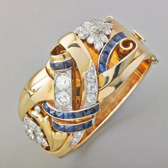 Vintage gold ring with cubic zirconia