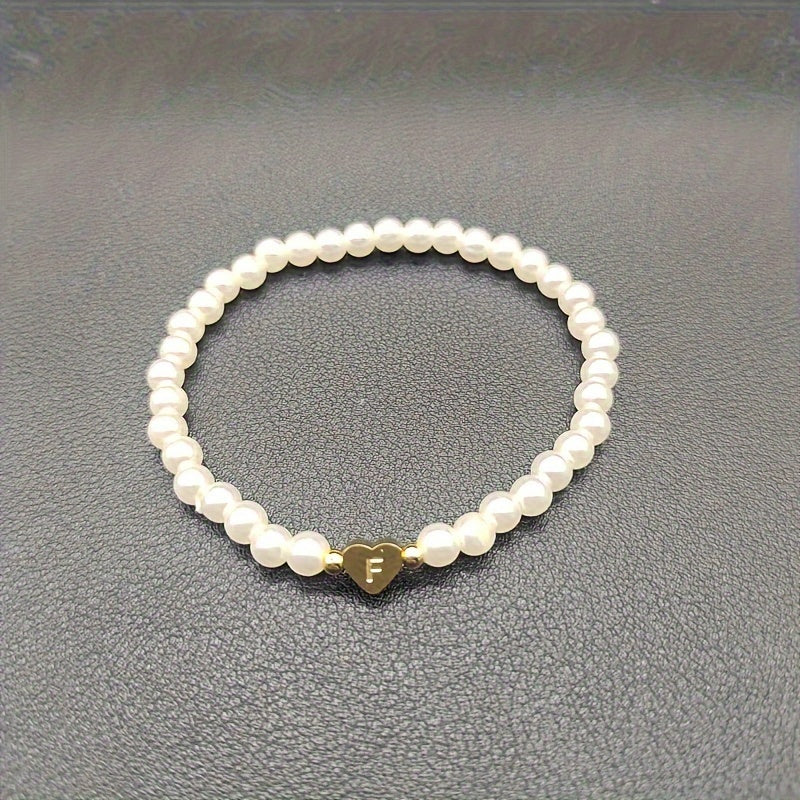 Chic bracelet with A-Z initial and heart