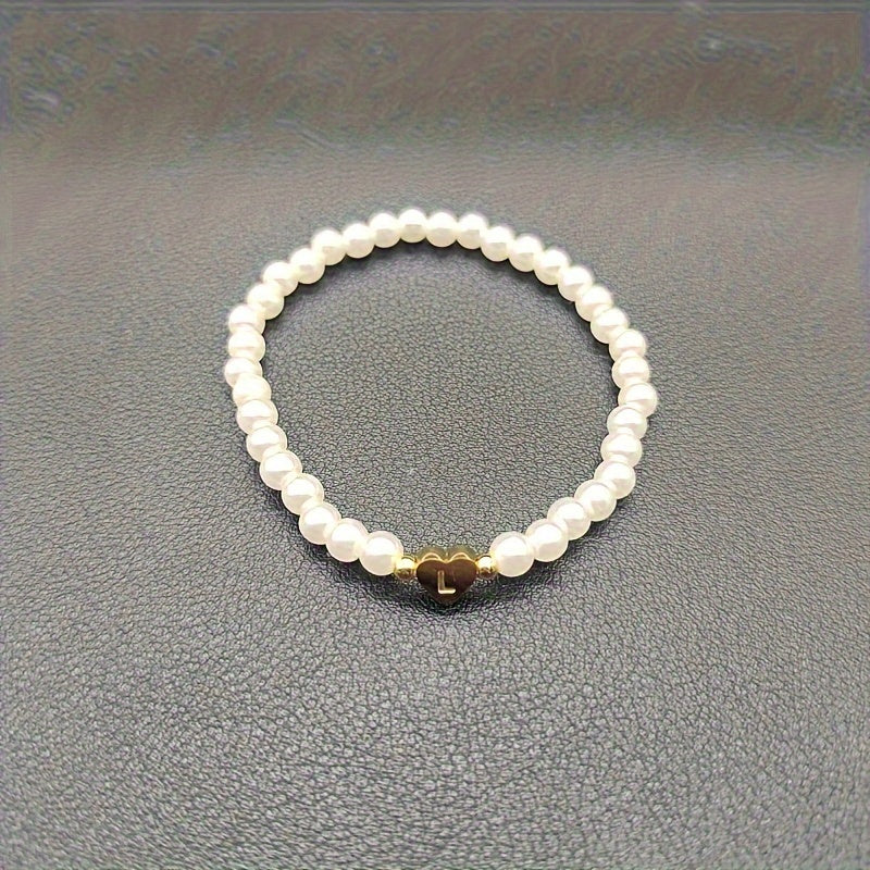 Chic bracelet with A-Z initial and heart