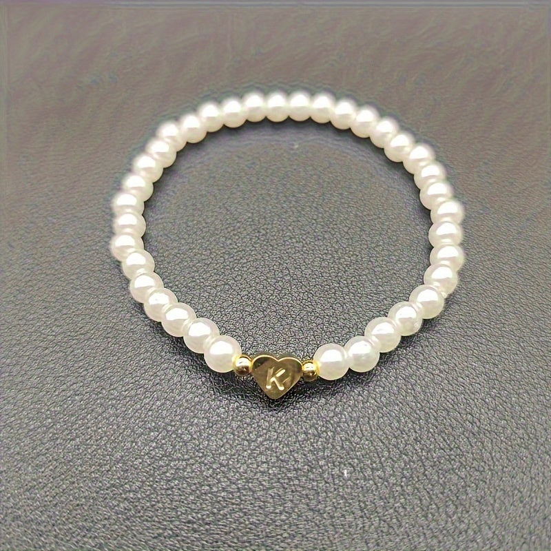 Chic bracelet with A-Z initial and heart