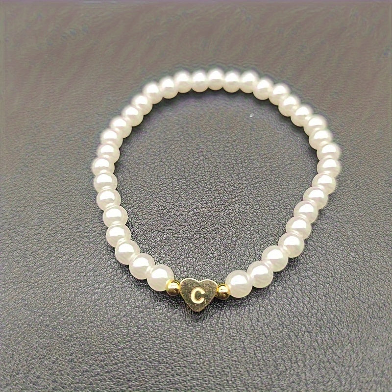 Chic bracelet with A-Z initial and heart
