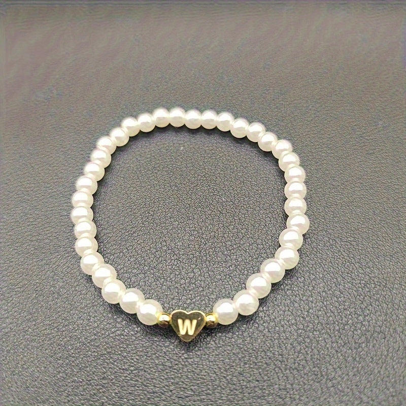 Chic bracelet with A-Z initial and heart