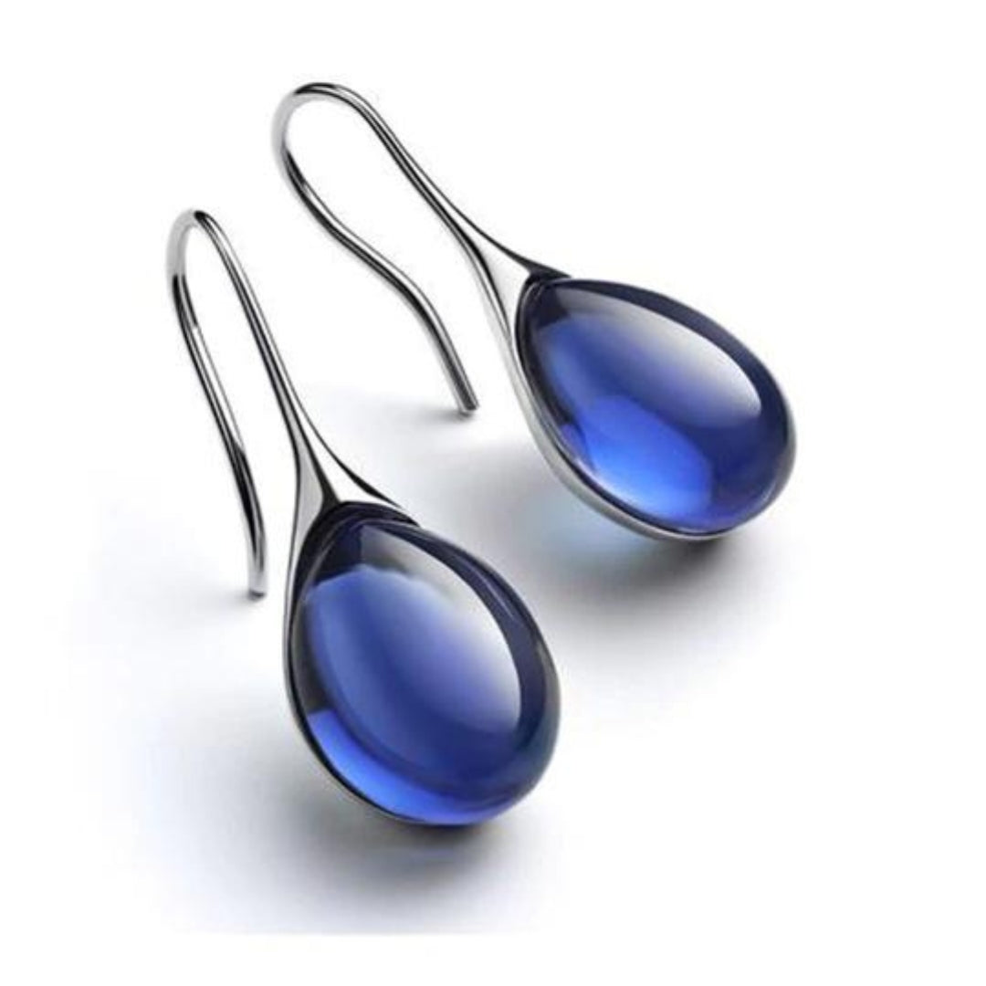 Chic dangling earrings with crystal