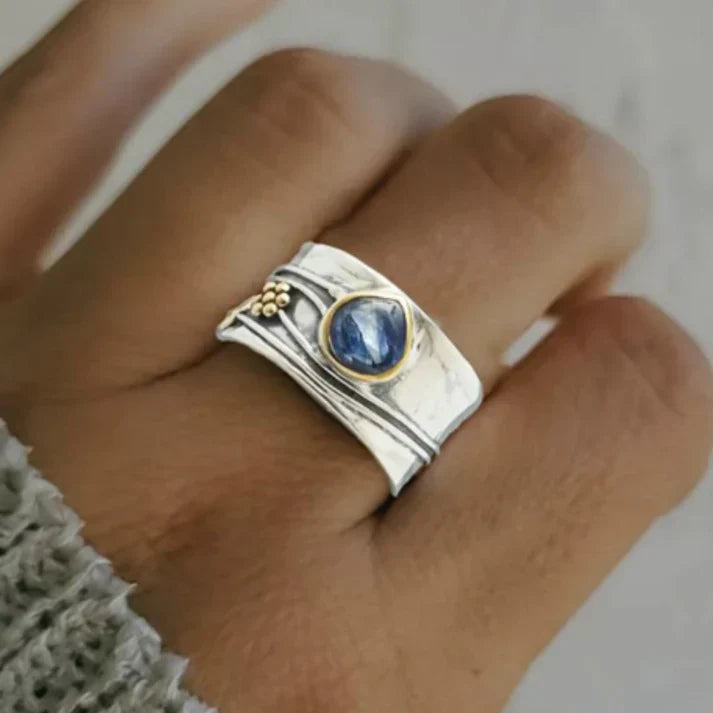 Free-spirited bohemian ring with gemstone