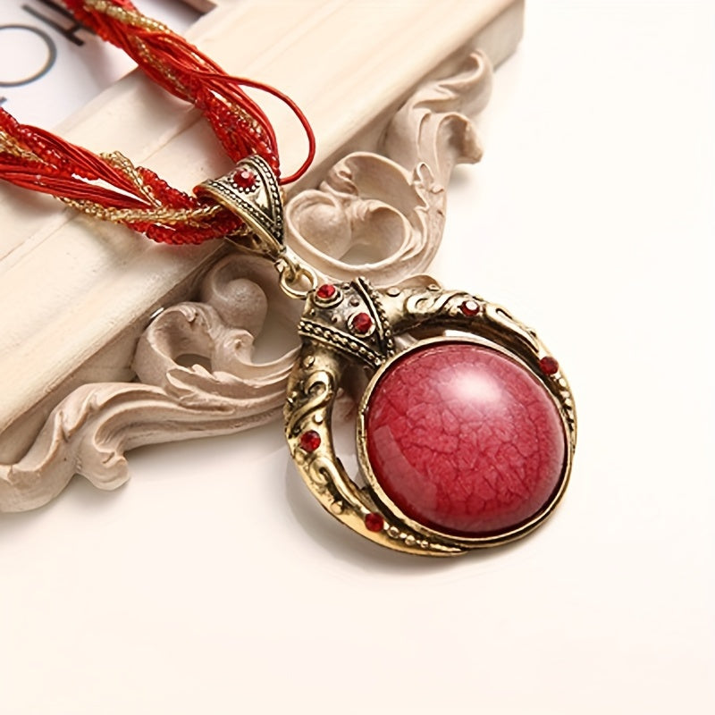 Bohemian necklace with pendant