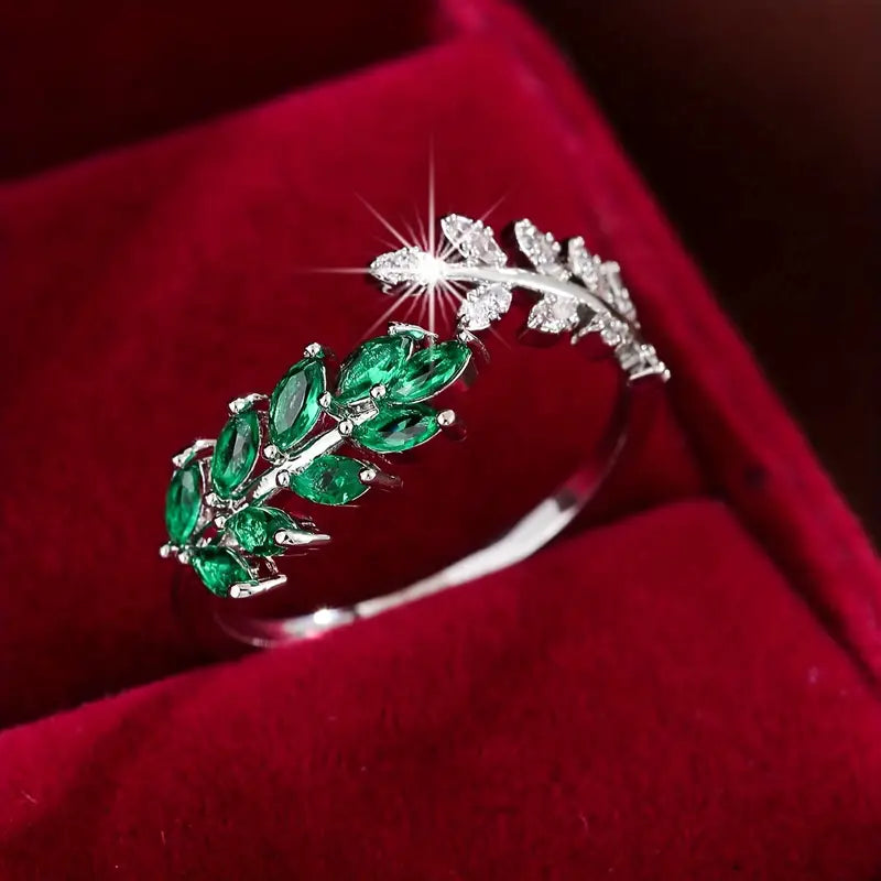 Antique inspired green leaf ring