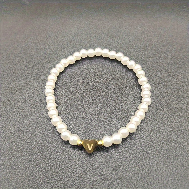 Chic bracelet with A-Z initial and heart