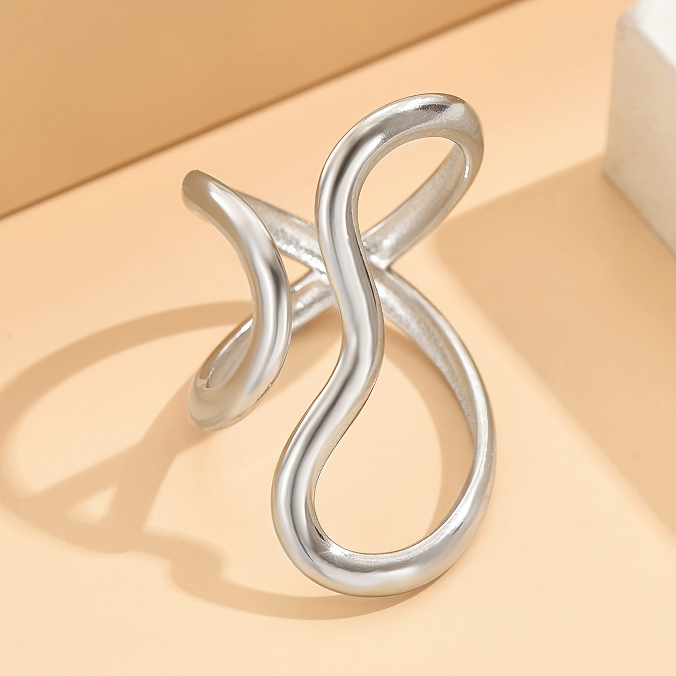 Chic asymmetrical wave ring